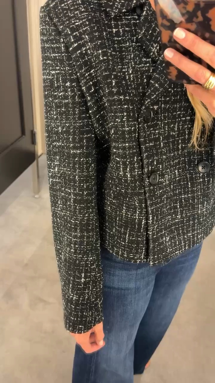 This jacket is perfect for fall! I had to grab it during the Nordstrom anniversary sale!