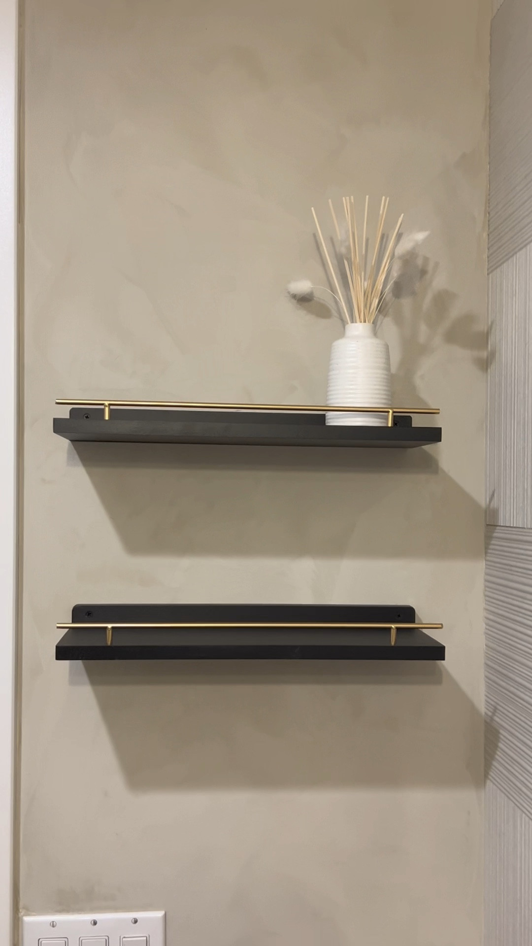 Official Bathroom Makeover Tour is here! I’m loving the vibes it’s giving. I think I succeeded at what I was going for 🤗. Be sure to head over to my YouTube for the full details as well !

https://youtu.be/oNaCaUP7V5I?si=Ffprye_8zfKXU8h_

#bathroommakeover #nycapartment #bathroominspo

#LTKVideo #LTKHome