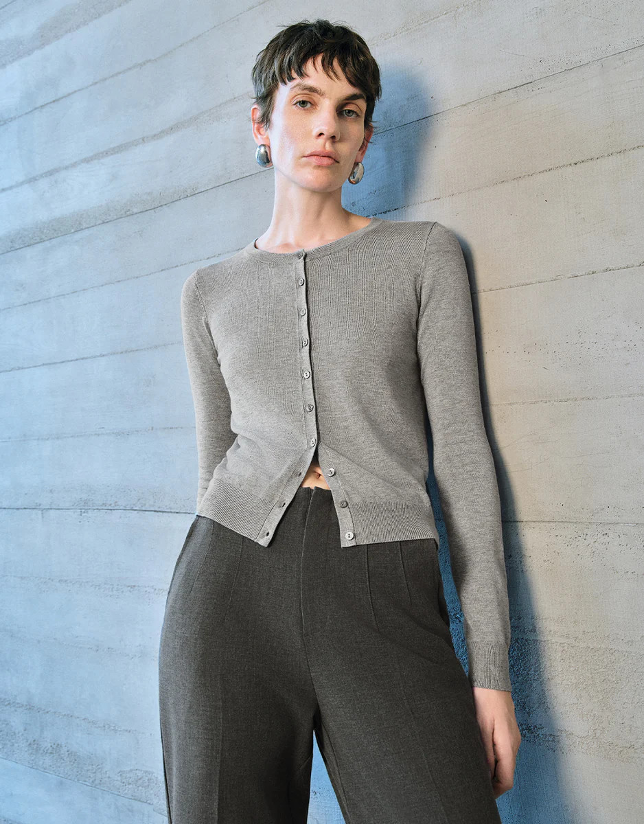 Crew Neck Skinny Knitted Cardigan | Urban Revivo