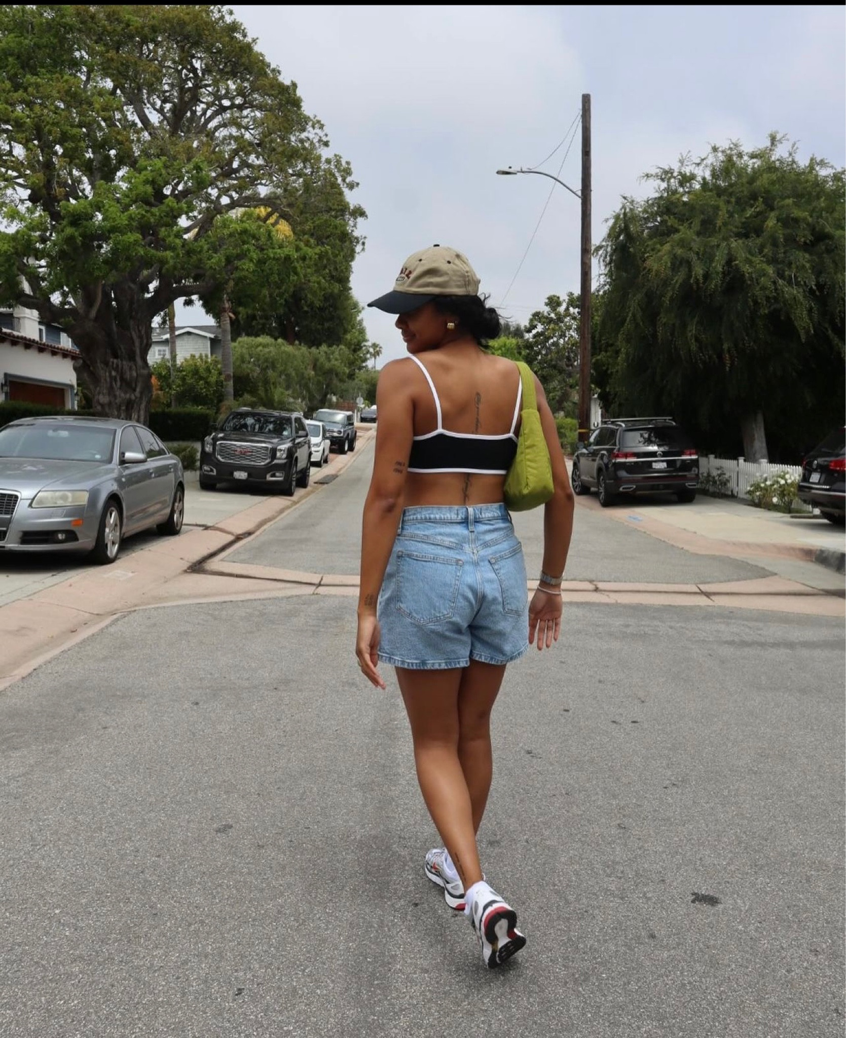 Sorry… the hat was thrifted 