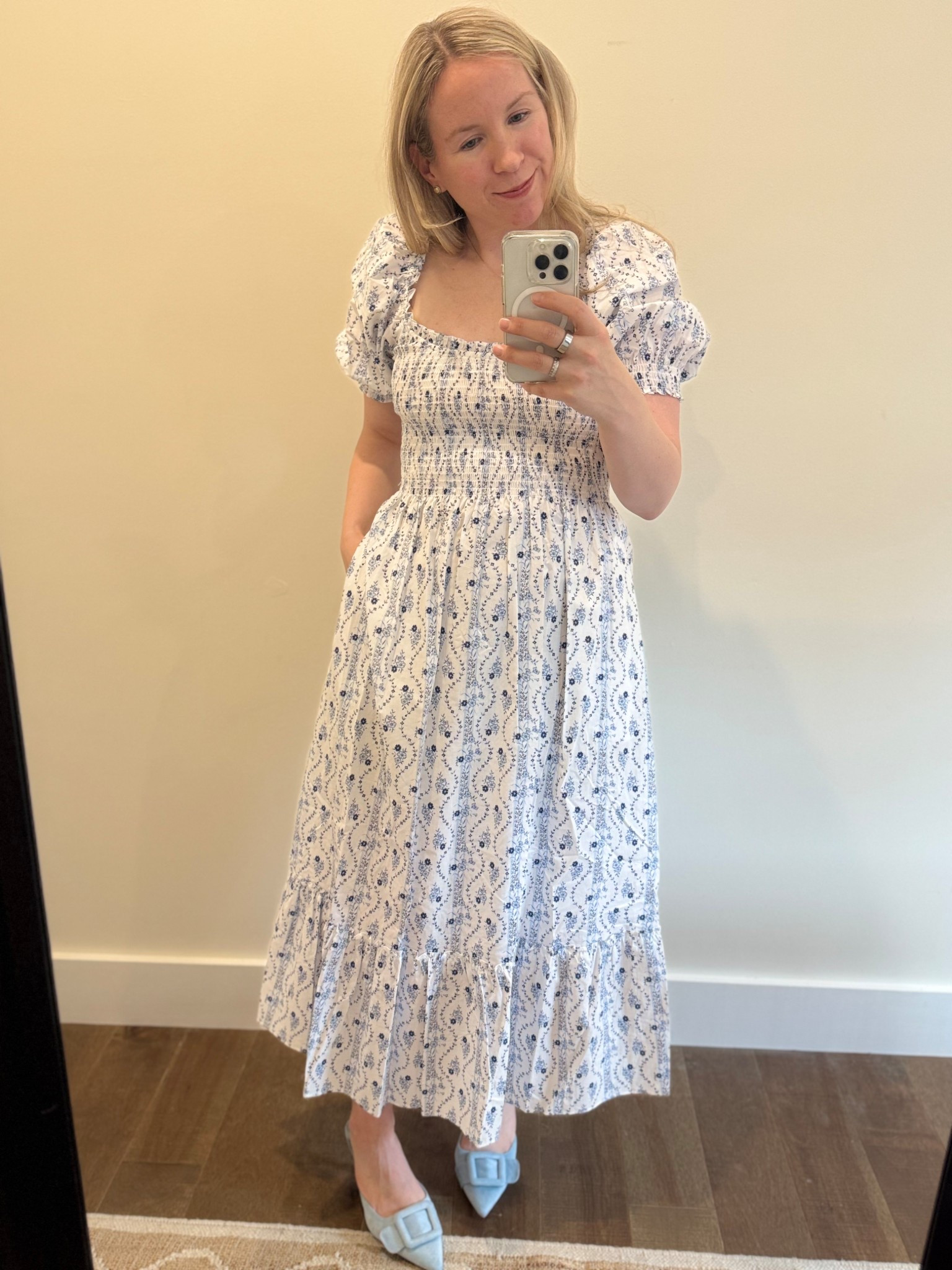 Hill House perfection
Spring outfit inspo
Mom style 