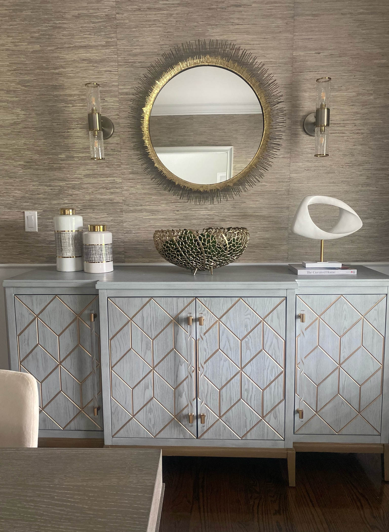 Grasscloth wallpaper, metallic wallpaper, wallpaper crush 

#LTKstyletip #LTKhome #LTKFind