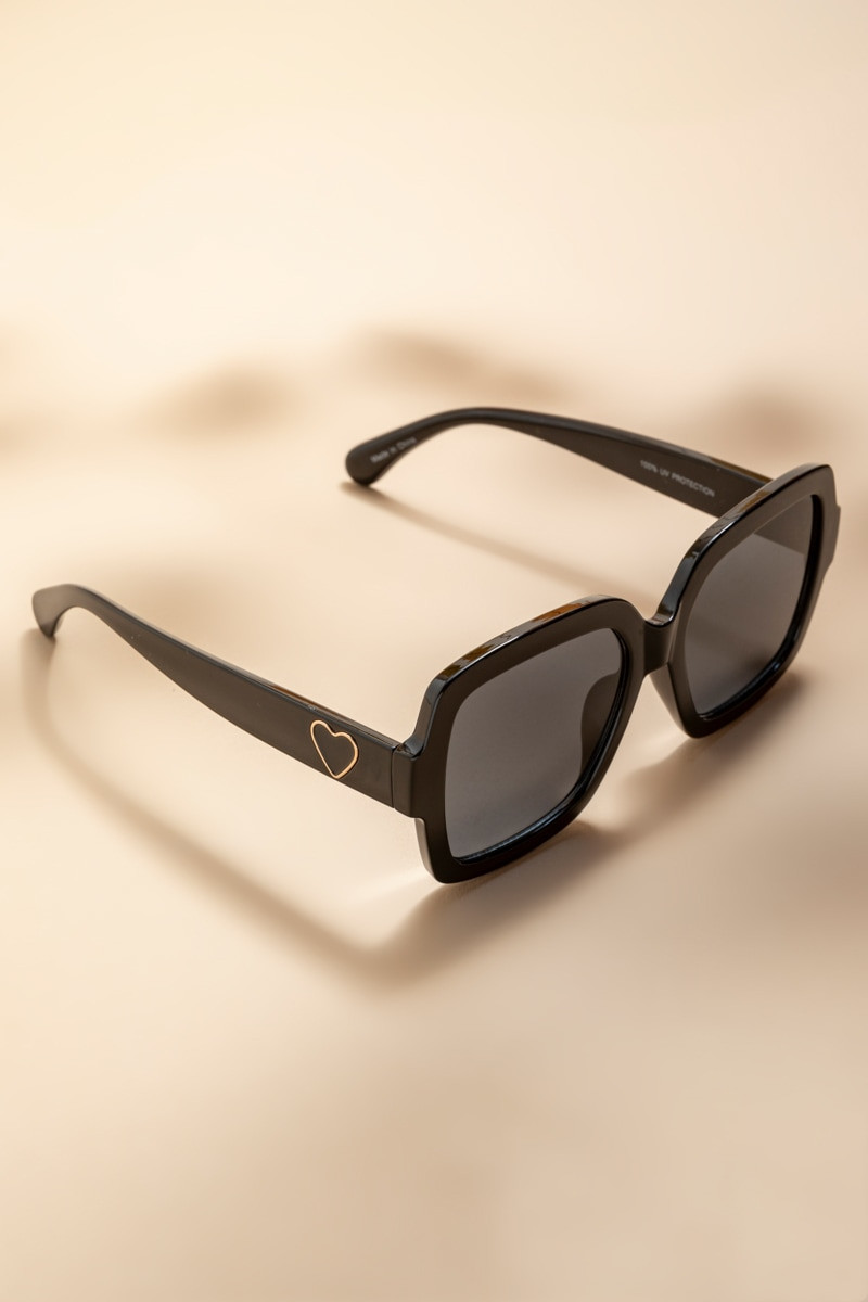 Bettie Oversized Square Sunglasses | Francesca's