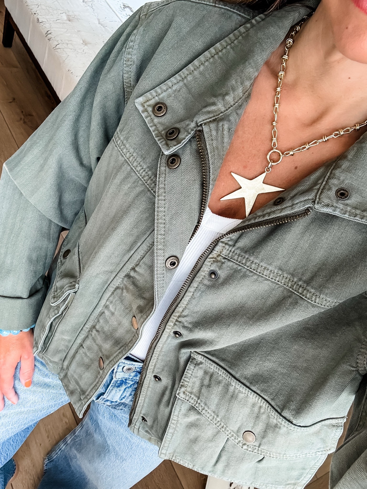 Abercrombie code DENIMAF. 
Jewelry code HOUSEOFLEO20. 
Small fall jacket. Star necklace.

#LTKOver40 #LTKSaleAlert