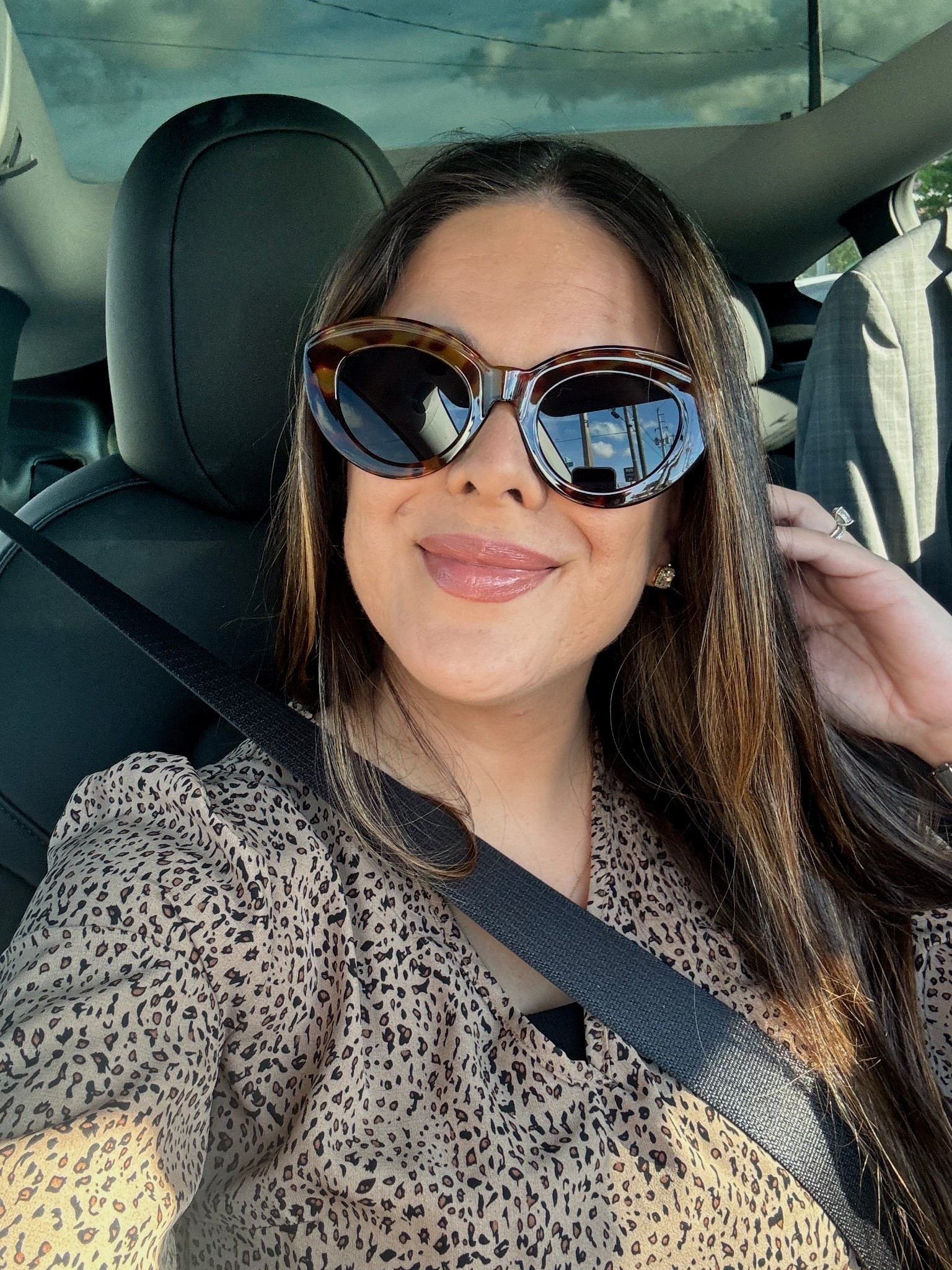 Obsessed with these super chic oversized cat eye Amazon sunglasses. They look designer but are under $10!!

amazon finds | designer dupe | bougie on a budget | designer dupes | tortoiseshell | oversized sunglasses | sunnies | south Florida | cat eye sunnies

#LTKootd #LTKFindsUnder50