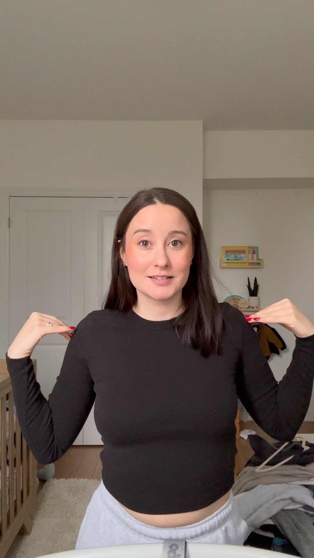 My go to long sleeve #longsleeve #basic #layeringbasic #aritzia #closetstaple 

#LTKstyletip