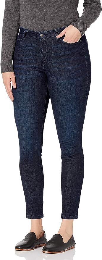 Amazon Essentials Women's Mid Rise Curvy Skinny Jean | Amazon (US)