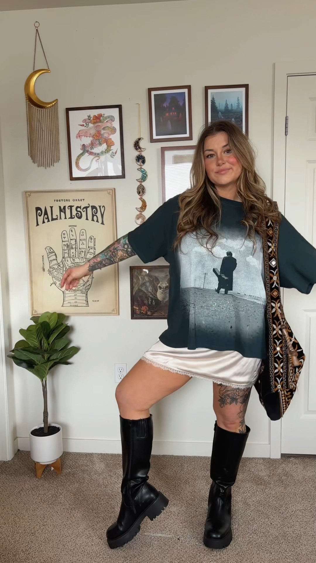 Styling a graphic tee

#LTKMidsize #LTKStyleTip #LTKPlusSize