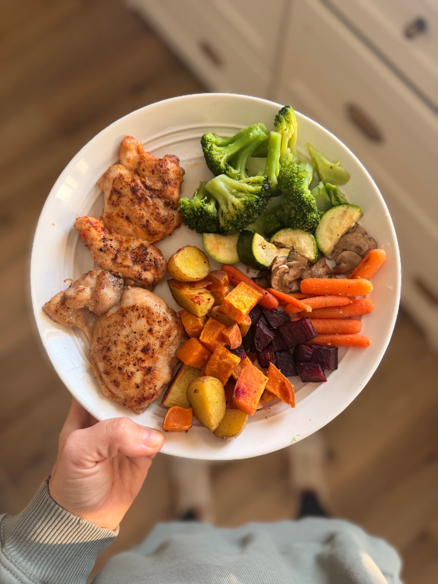 These simple plates with the cutest trim detail are an everyday essential in our home🍽️

#LTKHome
