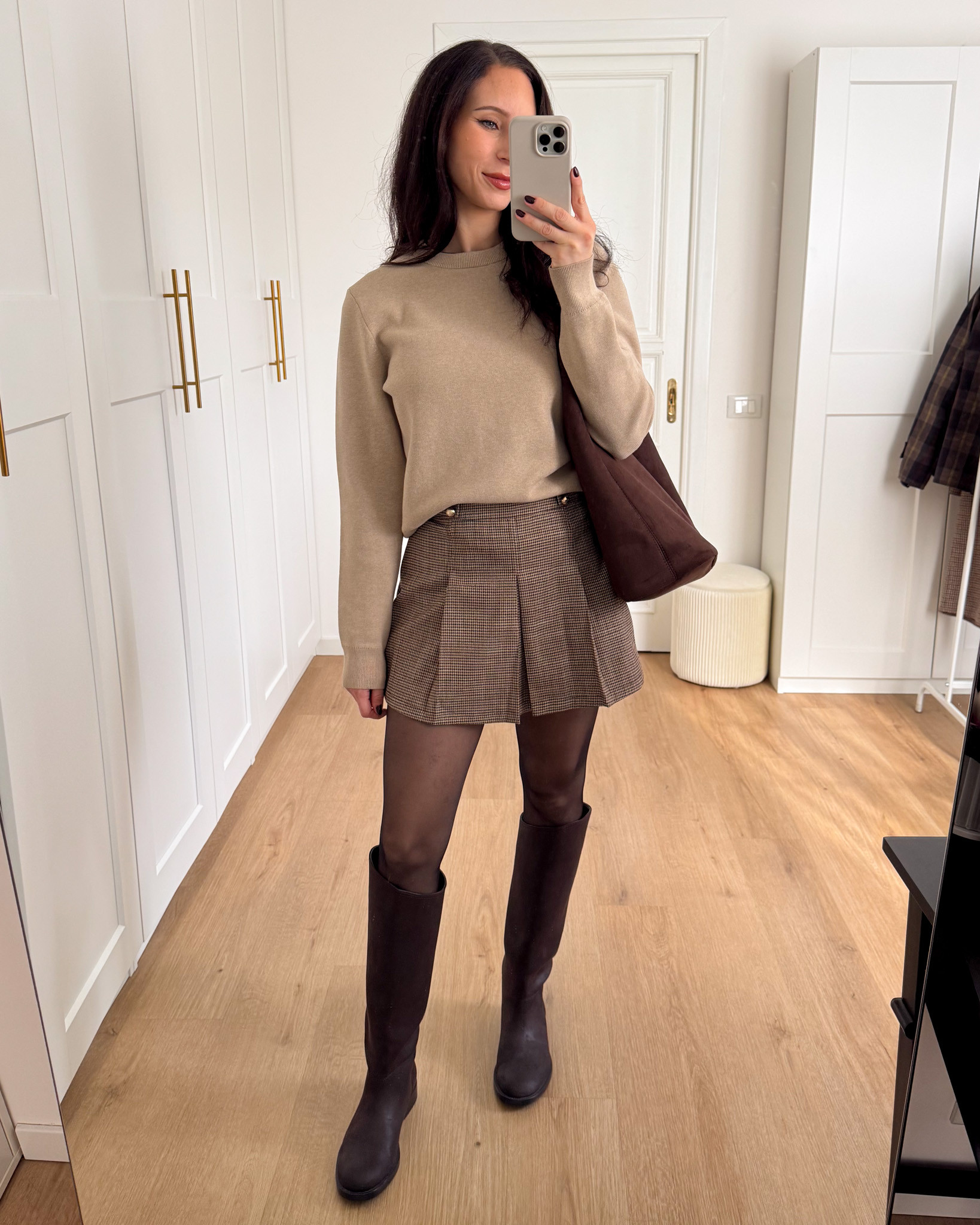 Idea outfit autunnale marrone & beige.
Autumnal look styling idea. 

 #LTKitalia #LTKeurope #LTKautumn