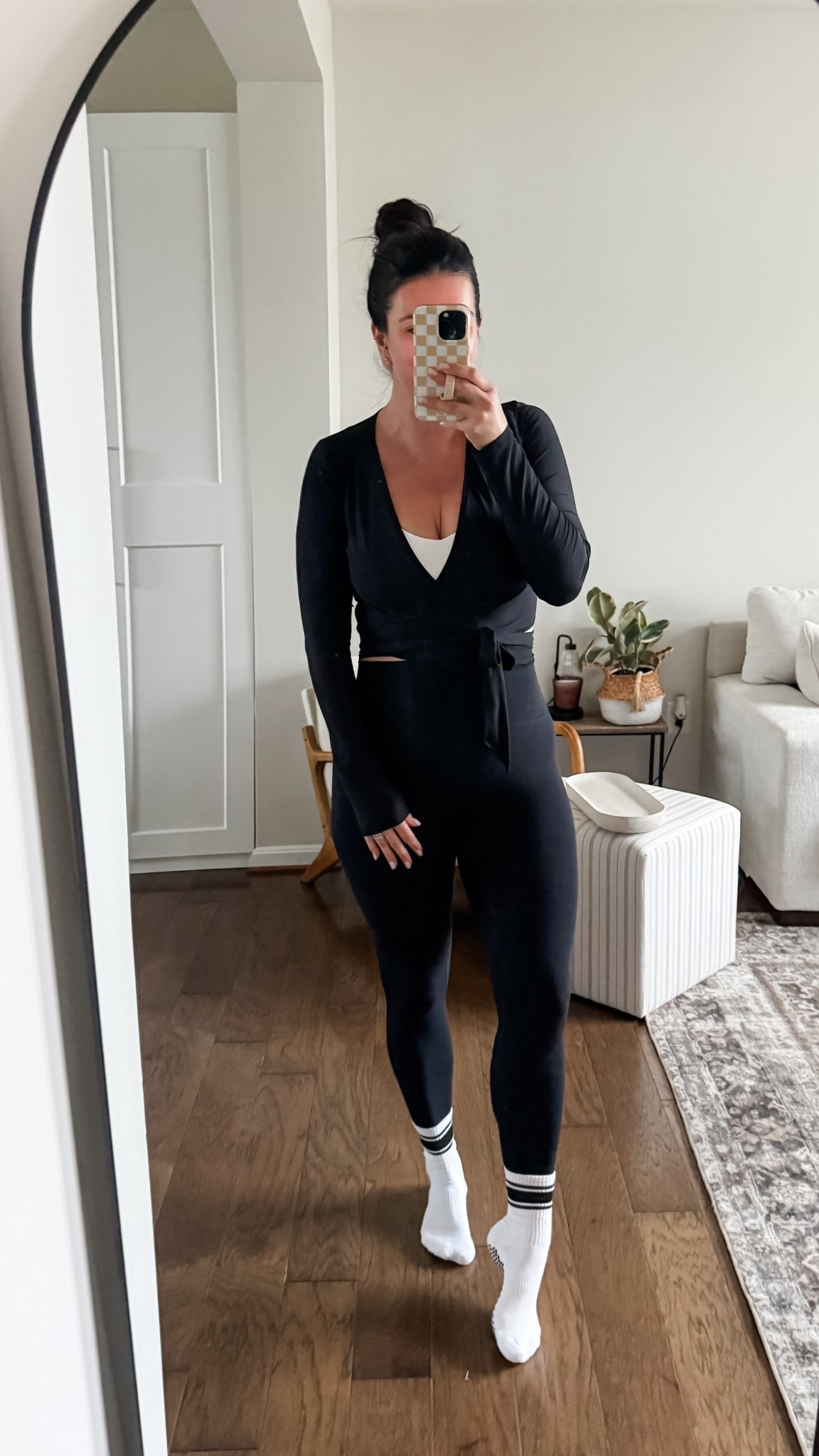 Pilates OOTD 
Black leggings Pilates wrap 
Active wear 
Sports wesr 
Gym wear 



#LTKOver40 #LTKMidsize #LTKActive