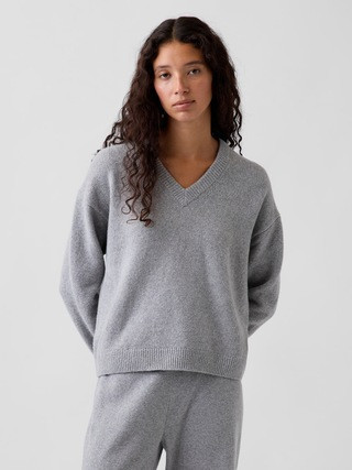 CashSoft Oversized V-Neck Sweater | Gap (US)
