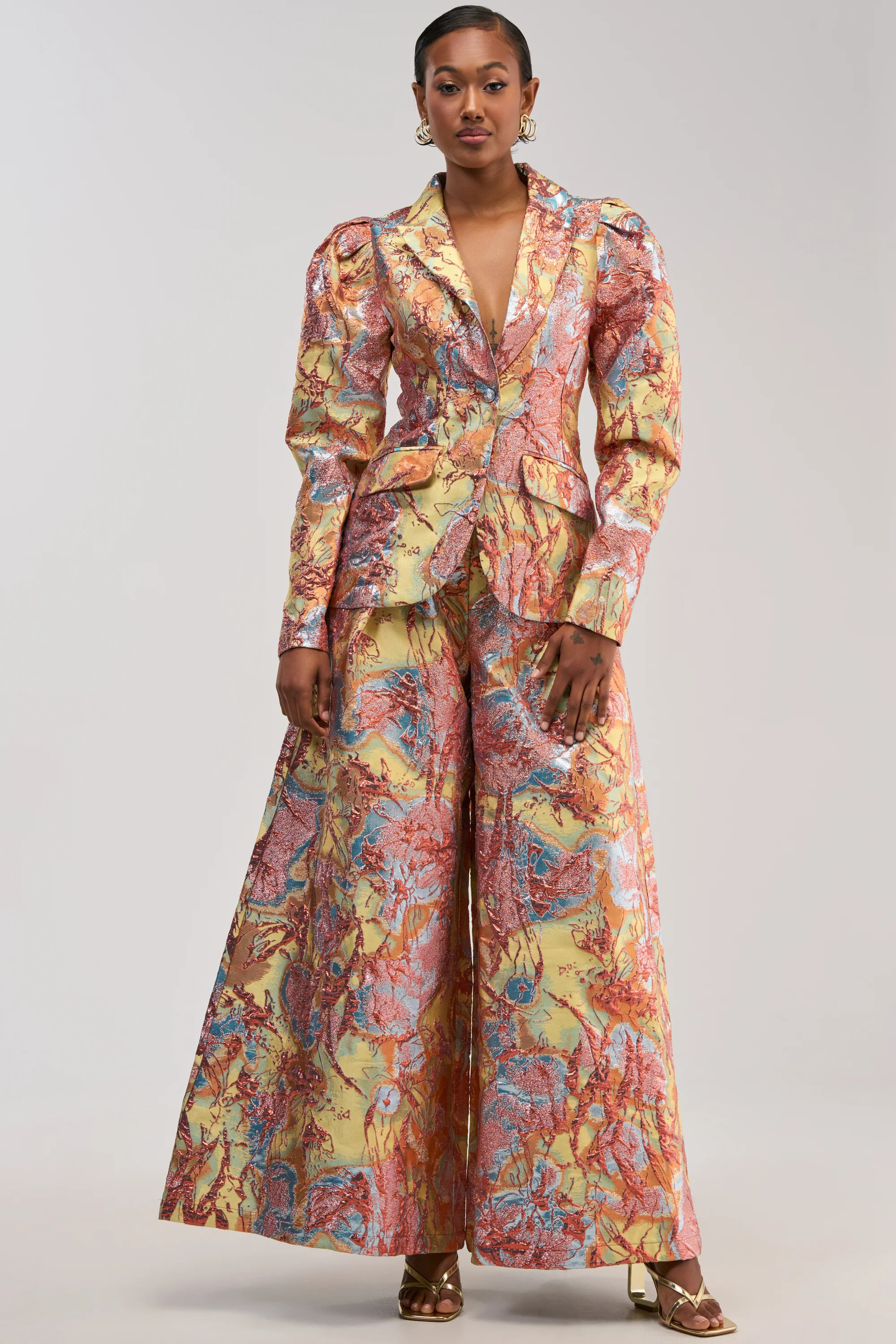 LUCY BROCADE WIDE LEG PANT IN BLUE MULTI | AKIRA