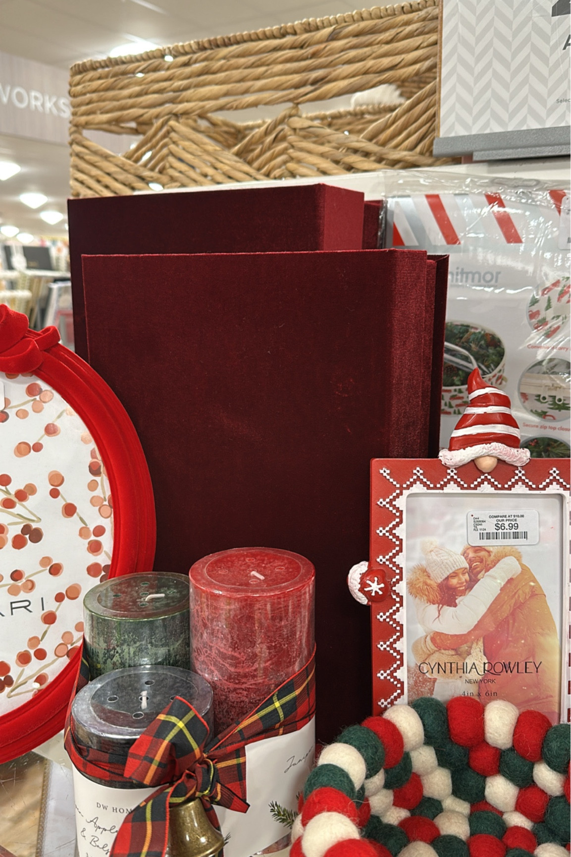 Velvet boxes for holiday decor!

Linked similar check your local stores 