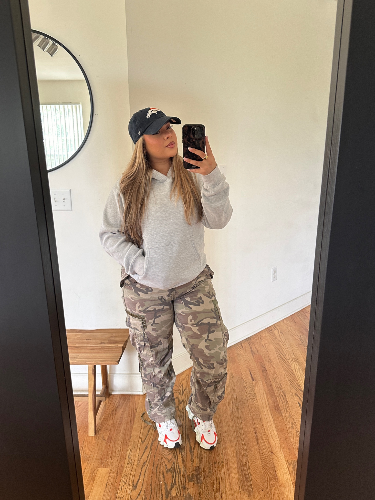 Casual Fall Outfit/Game Day Outfit🧢👟

Cargos are A&F - exact pair is sold out linked a dupe from them; wearing a 31

#LTKMidsize #LTKSeasonal #LTKStyleTip