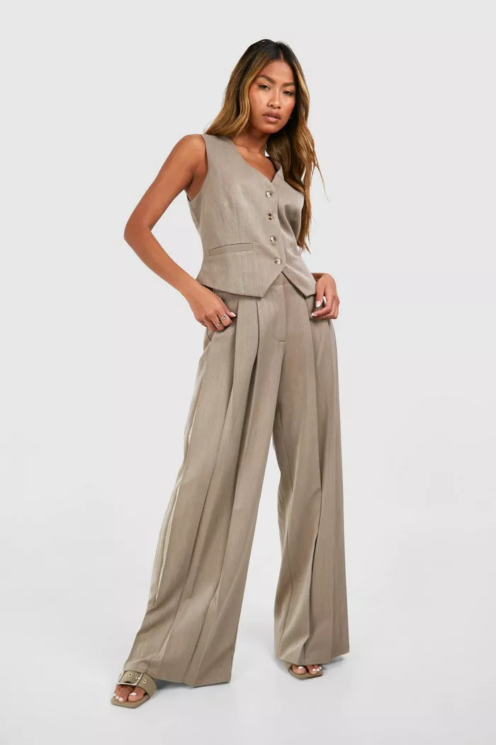 Linen Look Extreme Pleat Wide Leg Trousers | Boohoo.com (UK & IE)