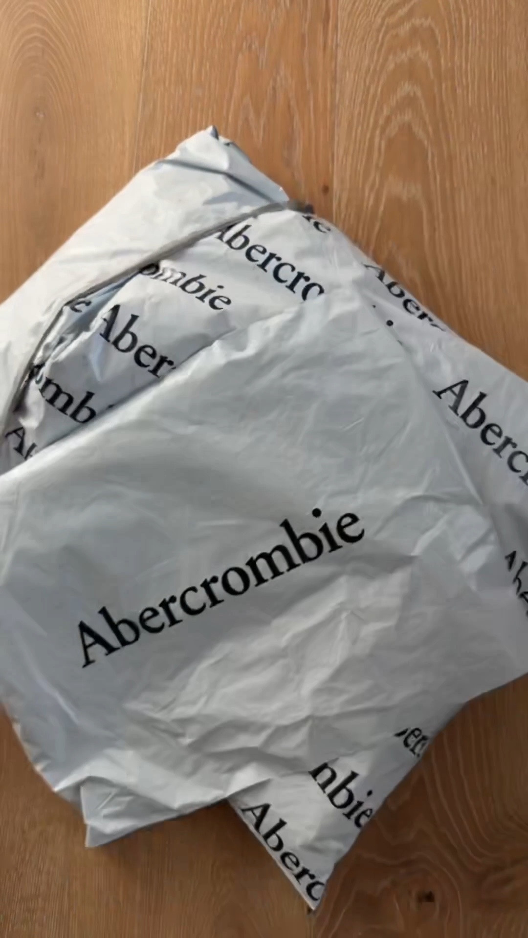 Abercrombie sale haul ✨ The loungewear + activewear section never misses. Stocked up on a few favorites while they’re on sale everything is linked in my LTK 🛒

#LTKSaleAlert #LTKootd #LTKActive