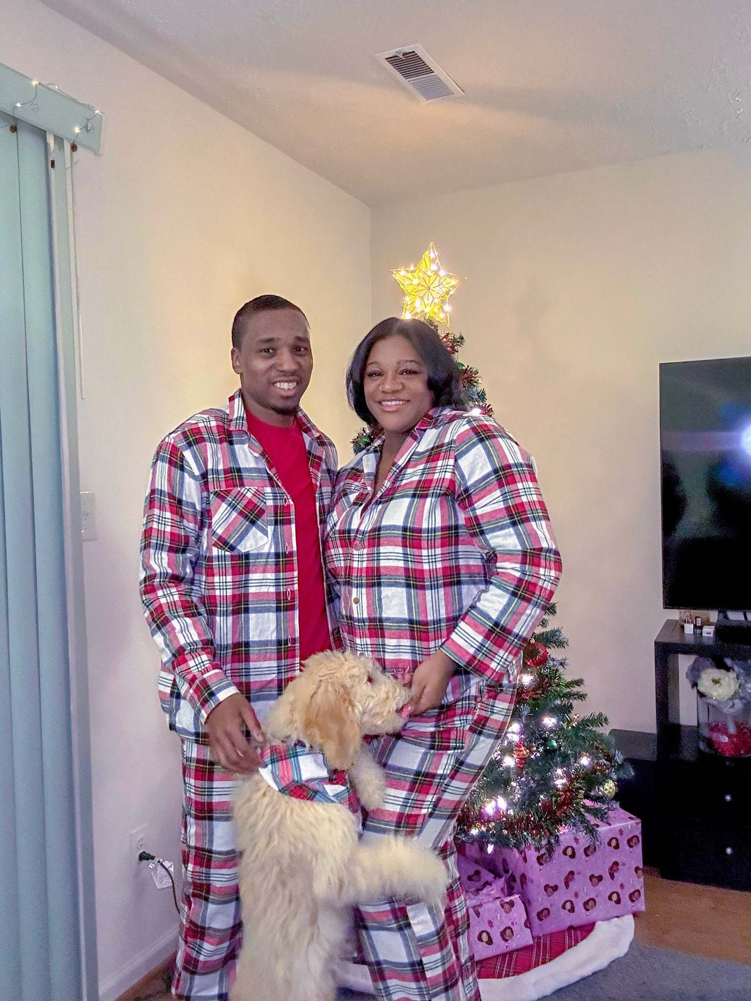 Matching pajamas for everyone 🙌🏾❤️

couple pajamas / pet / dog / family 

#LTKHoliday #LTKfamily #LTKmens