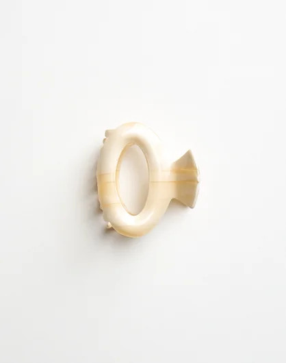 Oval Claw Clip in Milk Tort | Glassons AU | Glassons (Australia)