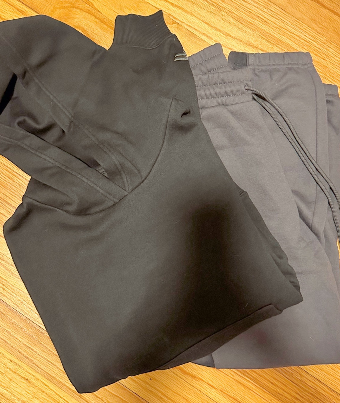 softest hoodie: TTS
sweatpants: may want to size down

#LTKGiftGuide #LTKActive #LTKFindsUnder50