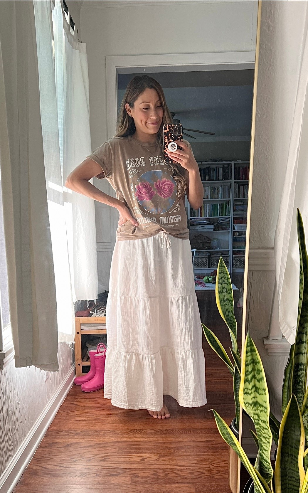 76 degree fall day 🍂#falloutfit #fallskirts #grahictee 
Wedding x small shirt. This style runs a little big. 

#LTKSeasonal #LTKFindsUnder100 #LTKFindsUnder50