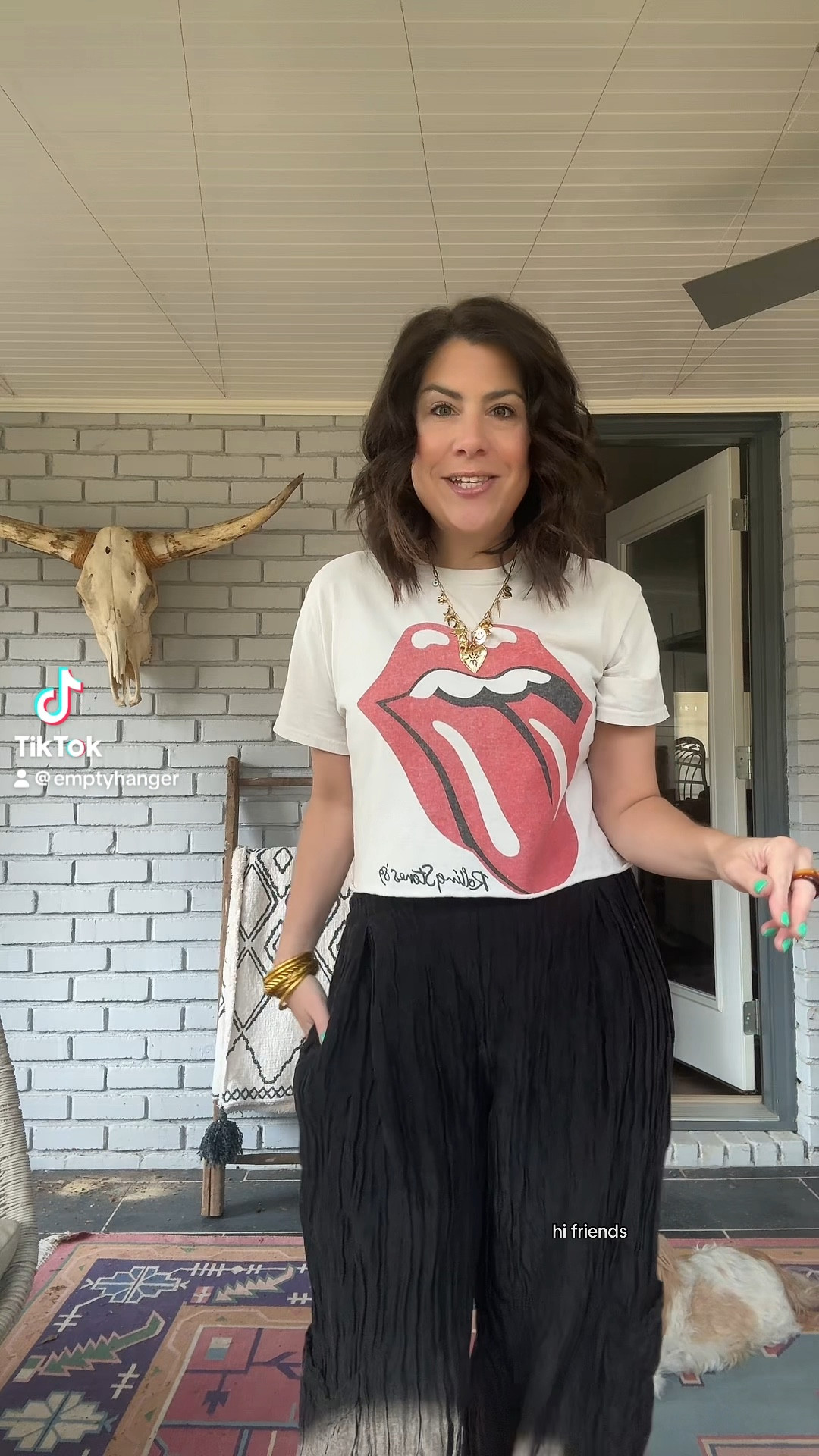 Casual band tee outfit #bandtee #graphictee #bohostyle