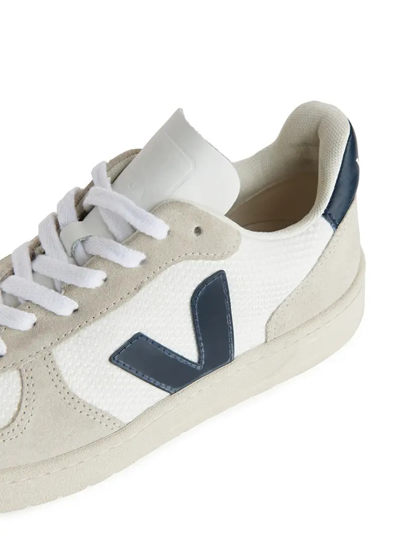 Veja V-10 Trainers | ARKET (US&UK)