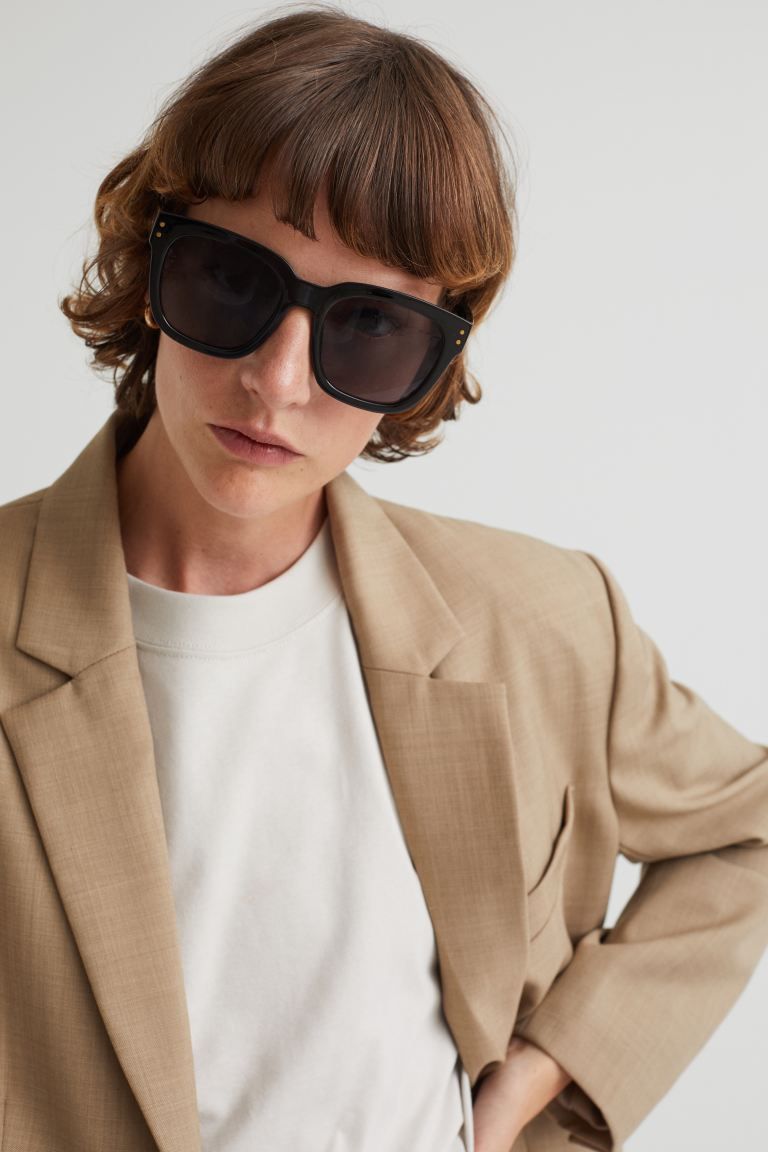 New ArrivalSquare sunglasses with frames, lenses, and sidepieces in plastic. Tinted, UV-protectiv... | H&M (US + CA)