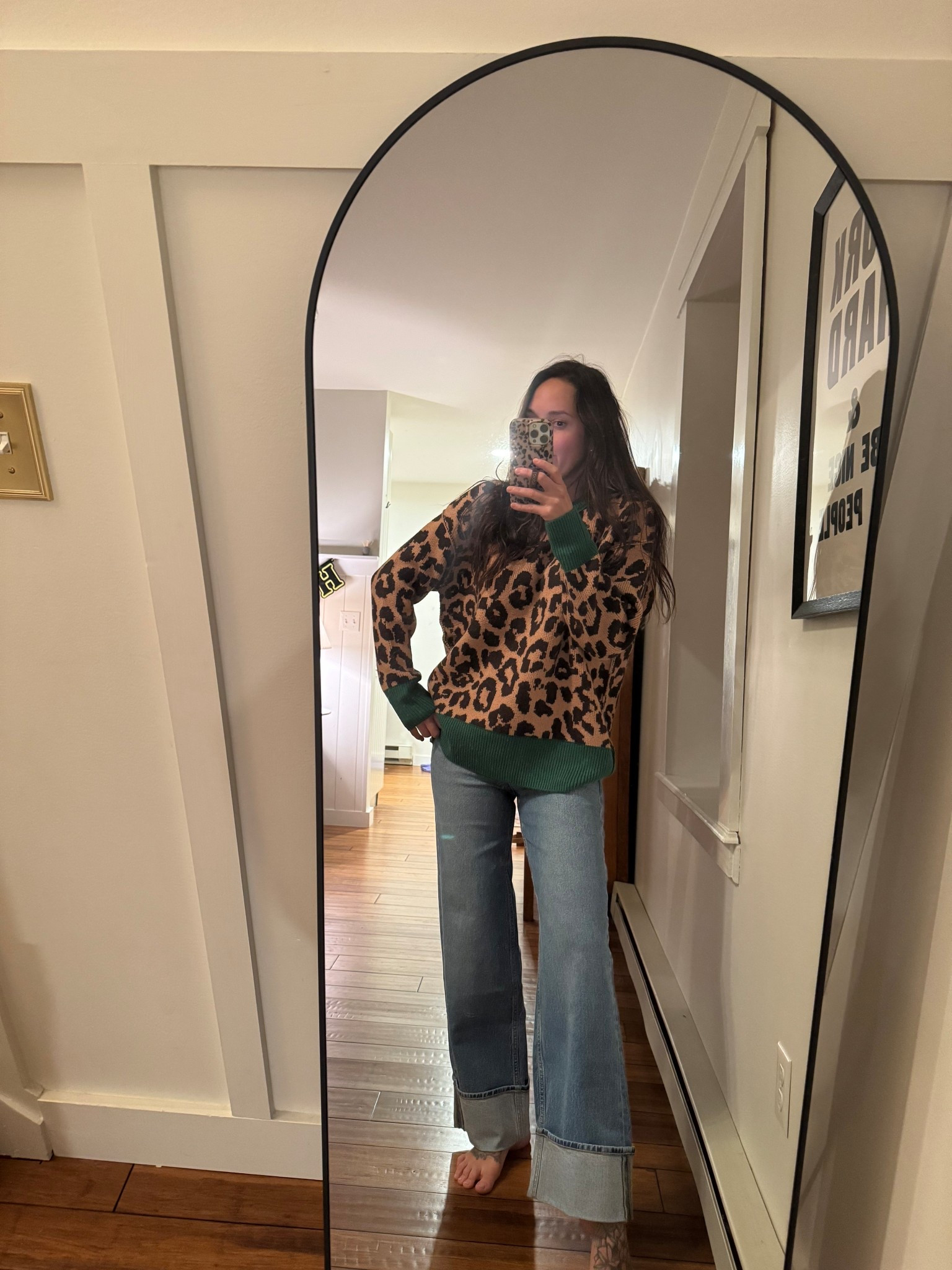 Dreamy sweater 
Sweater small  
Jeans size 2 

#LTKStyleTip #LTKHoliday #LTKSaleAlert