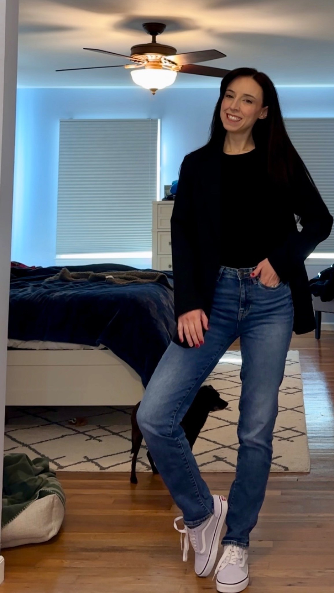 Weekend ready

Black tee size XS
Black blazer size 2
Jeans size 25
Blue sneakers size 6.5

Spring outfit, work, workwear, causal, minimalist, millennial, 

#LTKSeasonal #LTKStyleTip #LTKFindsUnder100