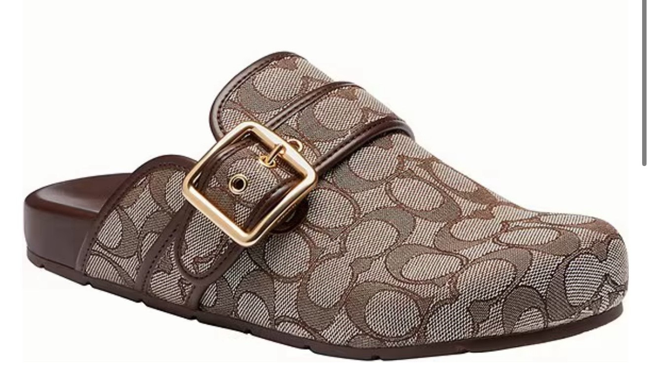 Women's Archival Signature Logo Jacquard Buckle Hardware Clogs

#LTKmomlife #LTKselfcare #LTKSaleAlert