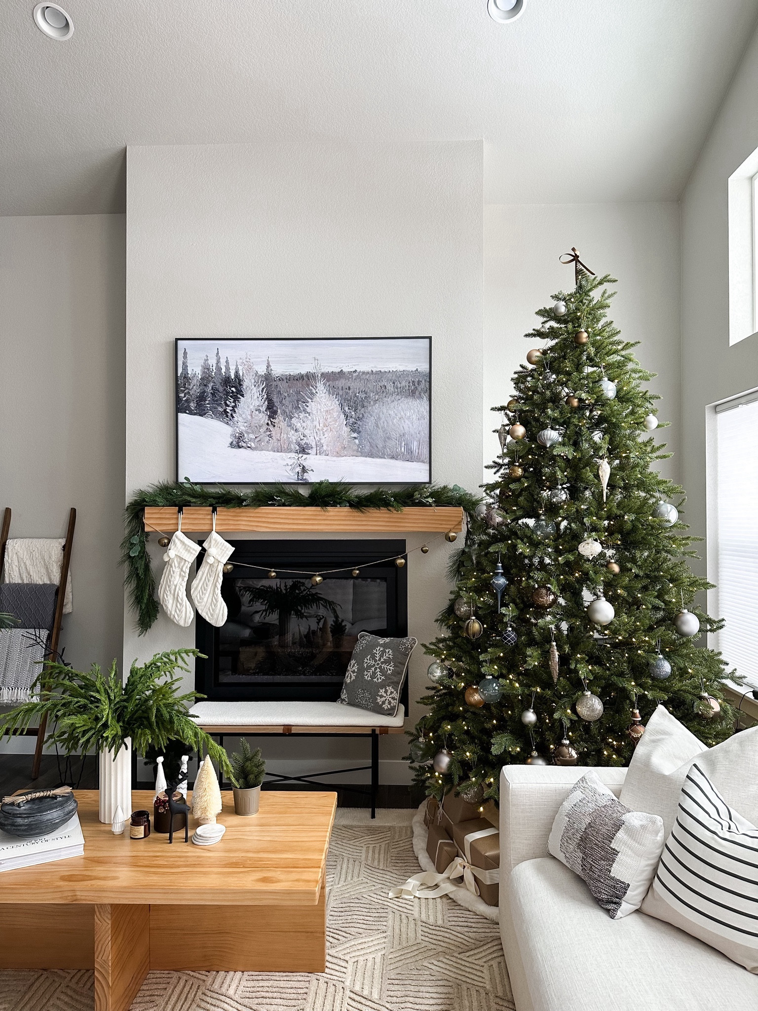 Neutral Christmas living room decor! 

Home decor, living room, Christmas tree, Christmas stem, Christmas stocking, Christmas pillow

#LTKHoliday #LTKhome #LTKSeasonal