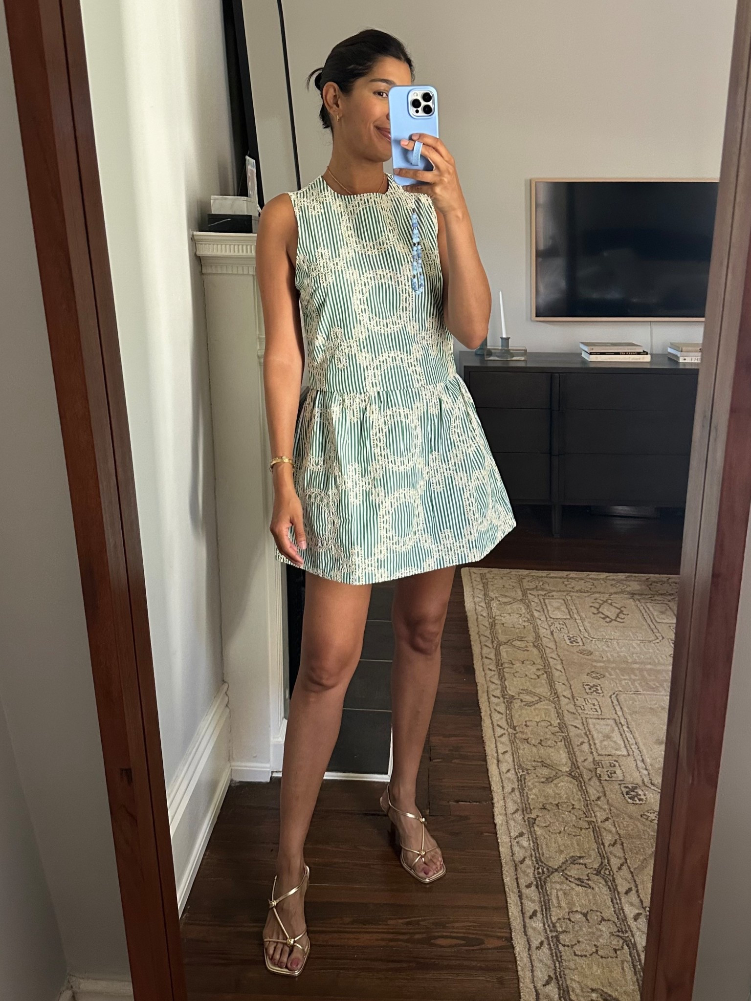 Size Smalll

#LTKmomlife #LTKOver40 #LTKootd