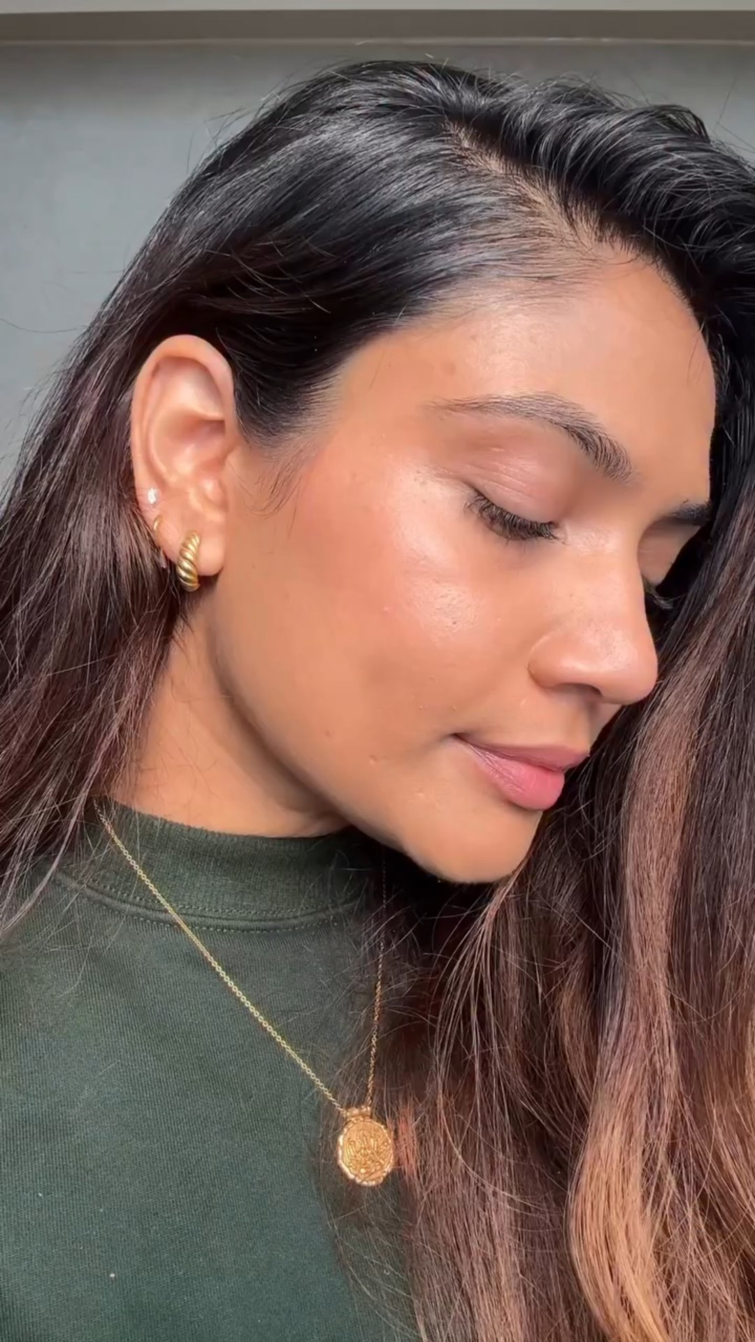 UK Links. I’ve posted US links under a separate post on LTK. Check my page out.

🤎Concealer: @fentybeauty @lookfantastic 
🌸Blush: @kaybykatrina @spacenk 
✨Setting powder: @yslbeauty 
👀Mascara & Lipliner: @lorealparis 
💄Lip balm: @kulfi.beauty 
💐Fragrance: @labougieofficial