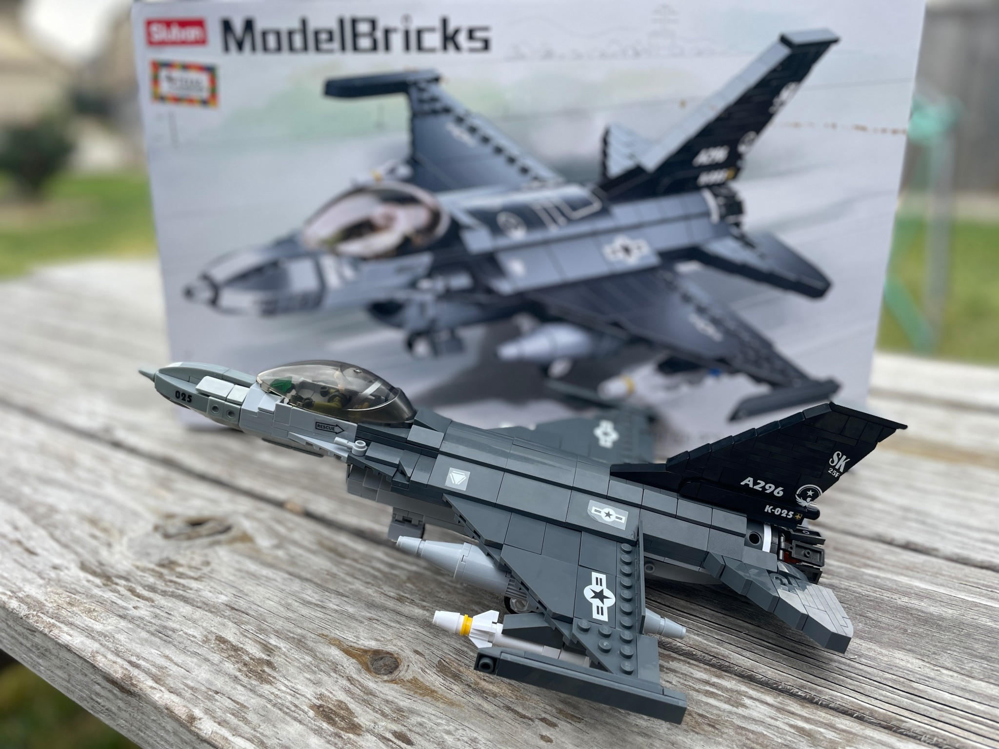 Does your son love airplanes? This Lego type airplane is a great build for boys.  #buildingblocks #airplanes #giftsforbboys #boys #modelbricks