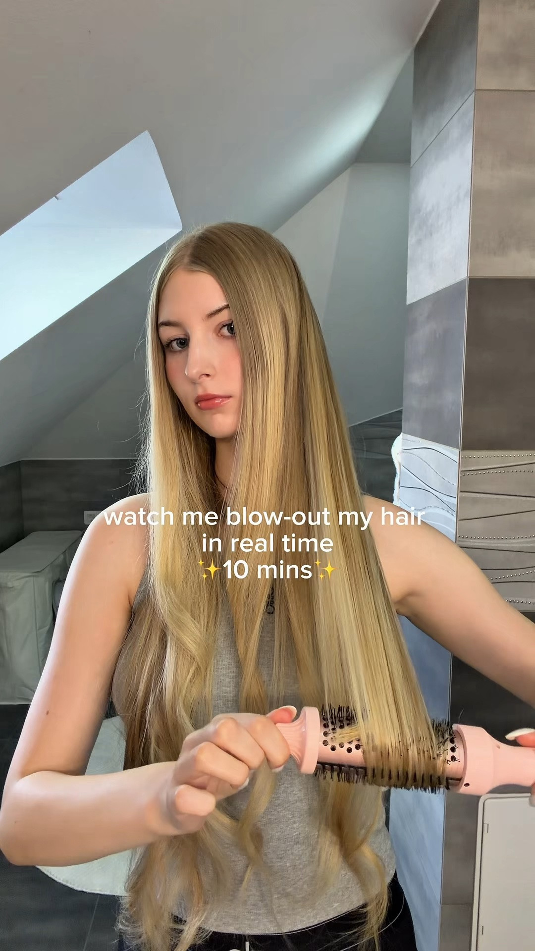 my new favorite way to create a soft blowout ✨💇🏼‍♀️
Get 20% off with my code HXYGJ448 🤍🔗 link in bio