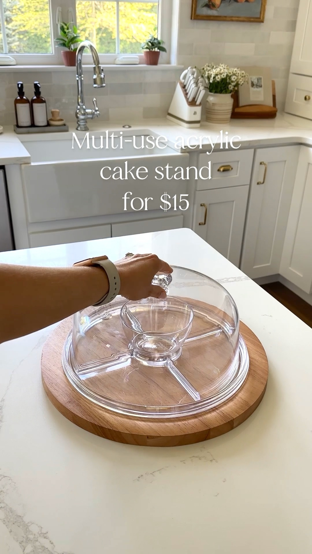 Better Homes & Gardens 12.25 in Round Acrylic Everyday Cake Stand, Clear