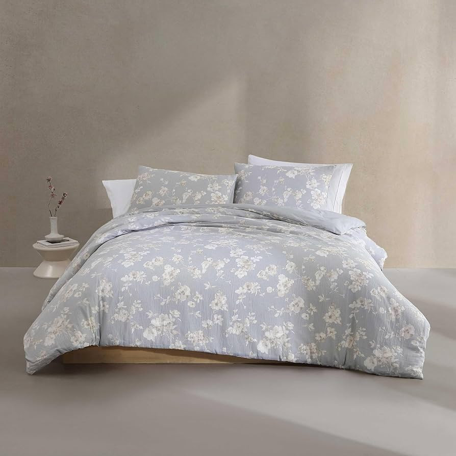 Calvin Klein - King Comforter Set, Floral Inspired Soft Bedding with Matching Shams, Oeko-Tex Cer... | Amazon (US)