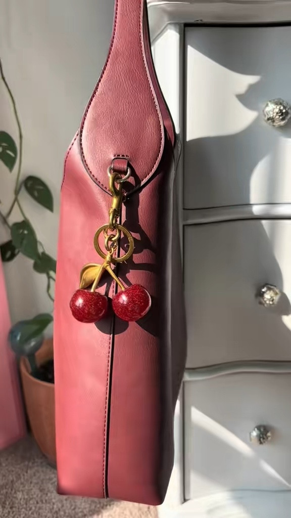 coach Brooklyn inspired bag on Amazon!! 

#LTKGiftGuide #LTKItBag #LTKFindsUnder50