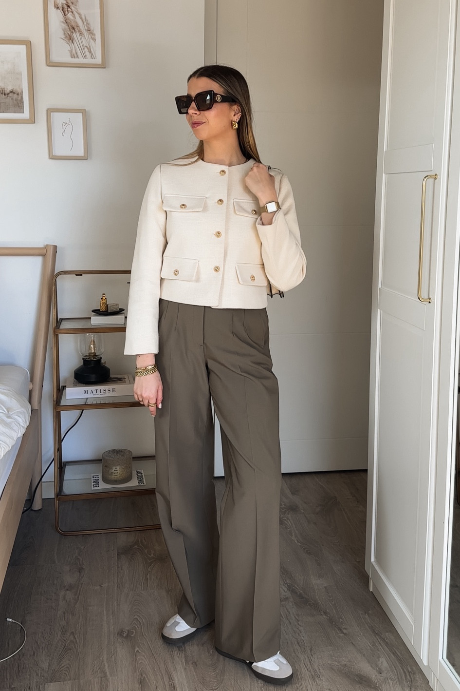 Full video on my TikTok: @nathalievdlu 
7 days of early spring outfits 2/7 🤍

Zara jacket | cropped jacket | white jacket | khaki trousers | wide leg trousers | Zara trousers | Isabel Marant shoes | flat sneakers | chic sneakers | Coach bag | Coach Tabby 26 | cream designer bag | Burberry sunglasses | brown sunglasses | golden jewellery | golden details | spring outfit | workwear 

#LTKSeasonal #LTKeurope #LTKstyletip
