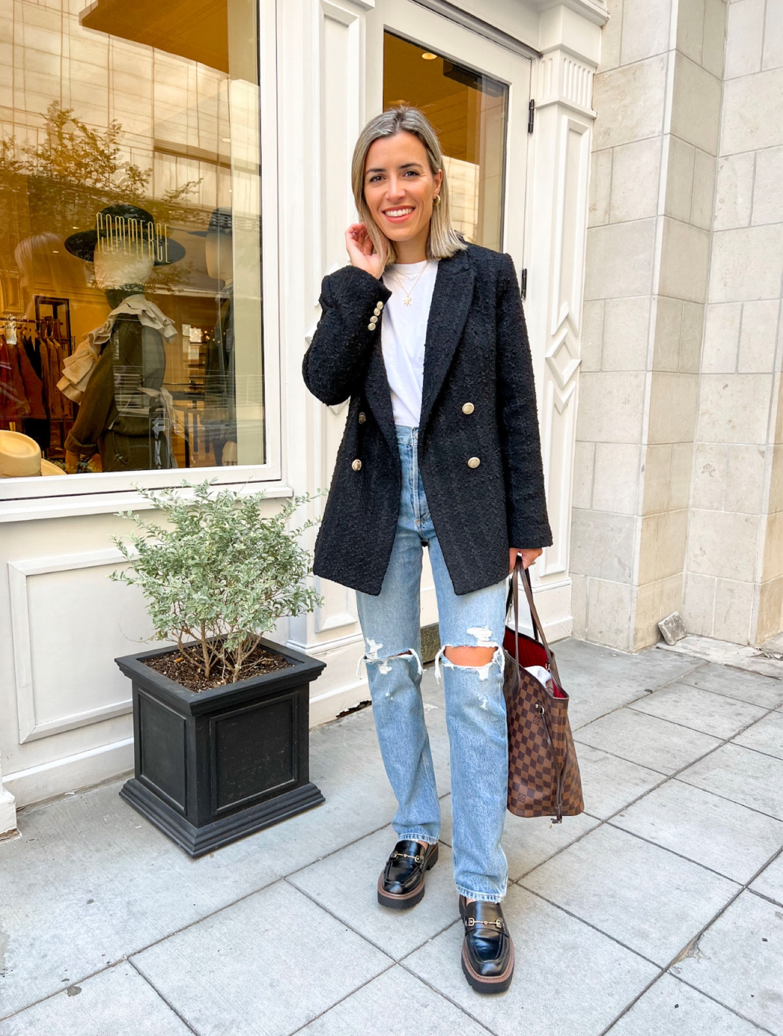 Blazer back in stock!!
Wearing size small
Workwear, work outfit, date night 

#LTKstyletip #LTKunder100