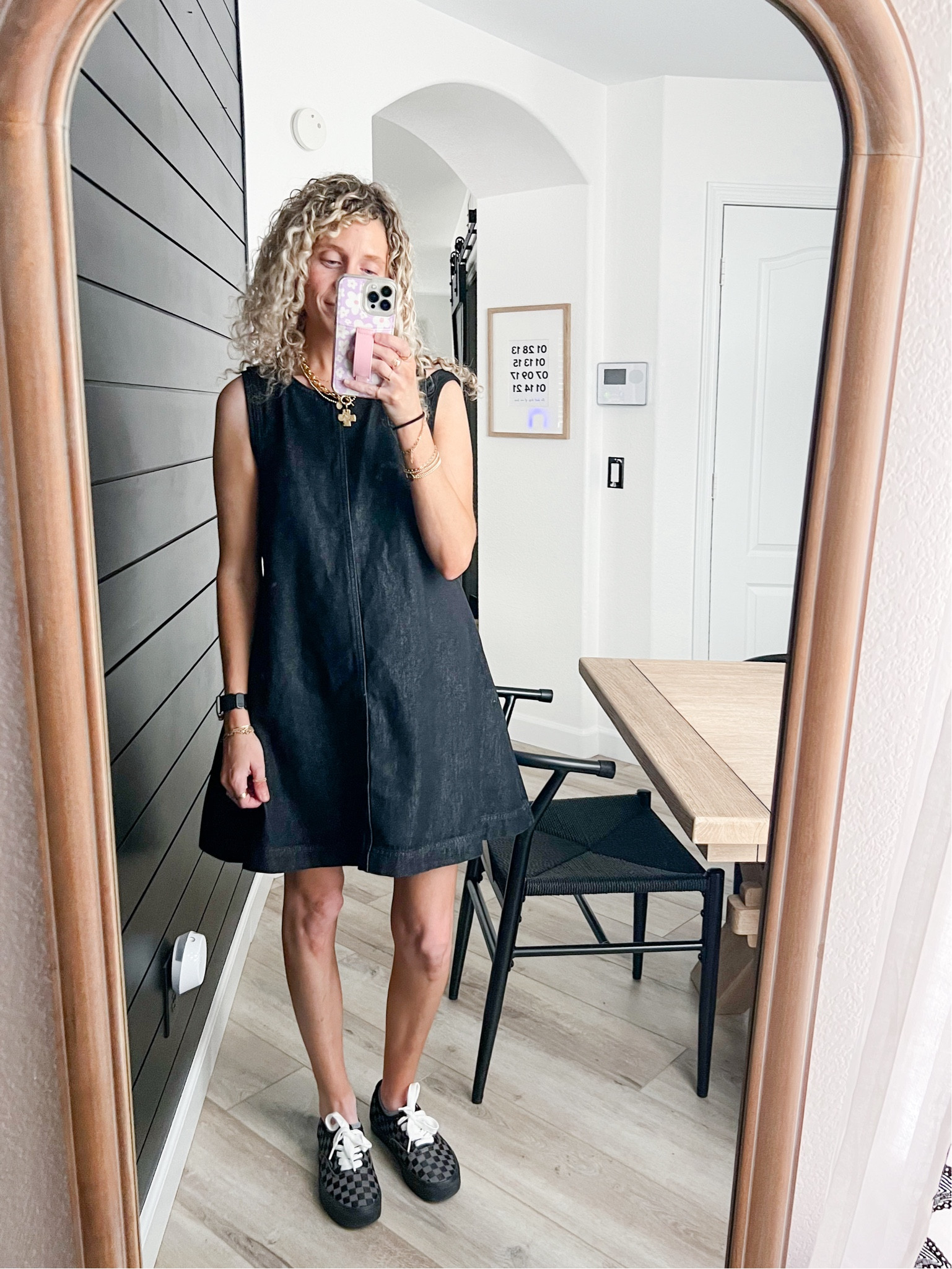 Mama OOTD 🖤🏁

#LTKShoeCrush #LTKStyleTip #LTKSeasonal