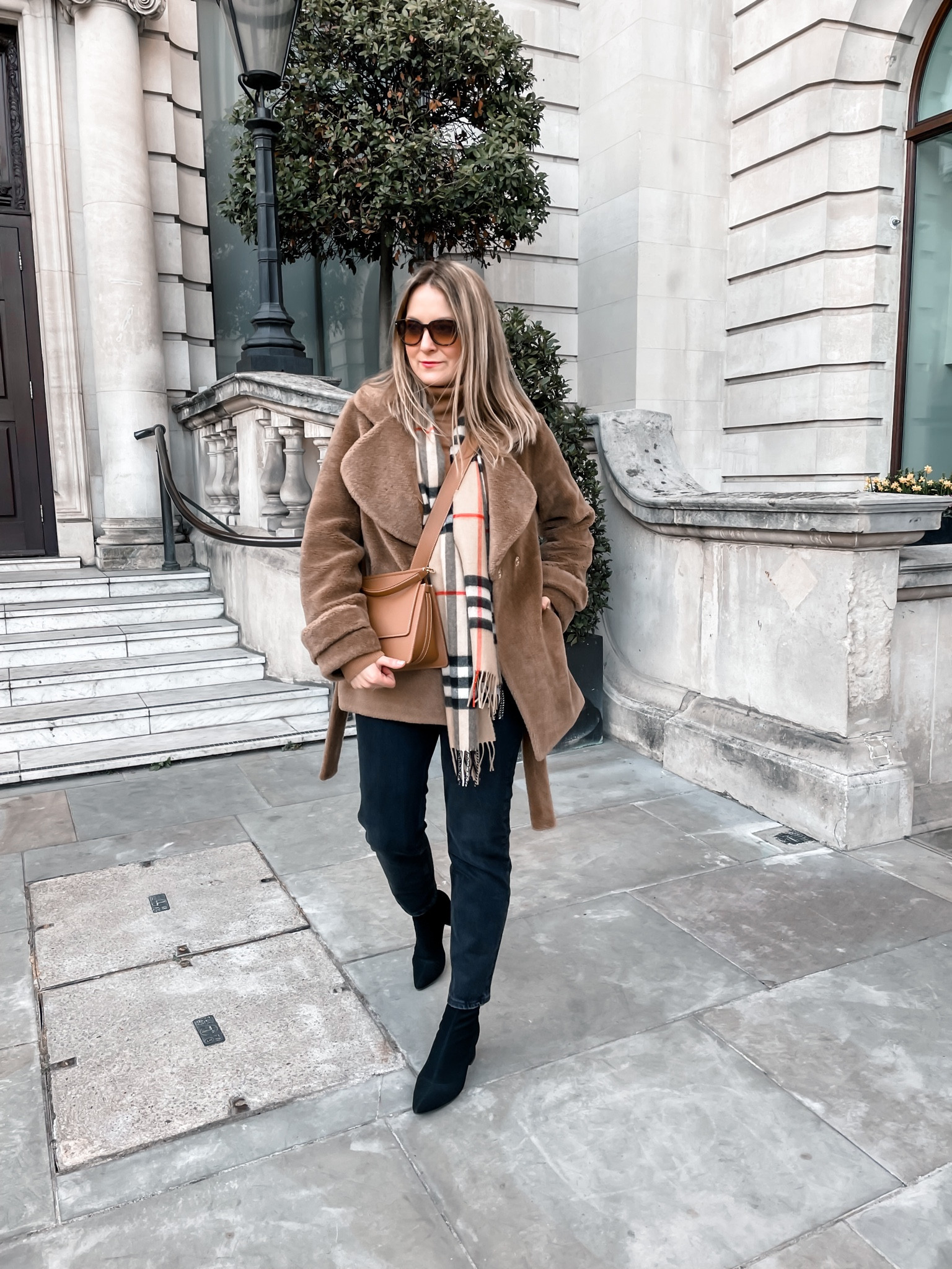 Black and Brown cosy look 🖤🤎

#LTKeurope #LTKstyletip #LTKSeasonal