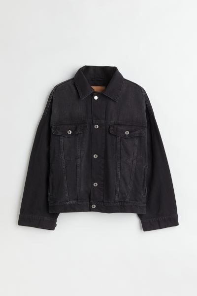 Oversized denim jacket | H&M (UK, MY, IN, SG, PH, TW, HK)