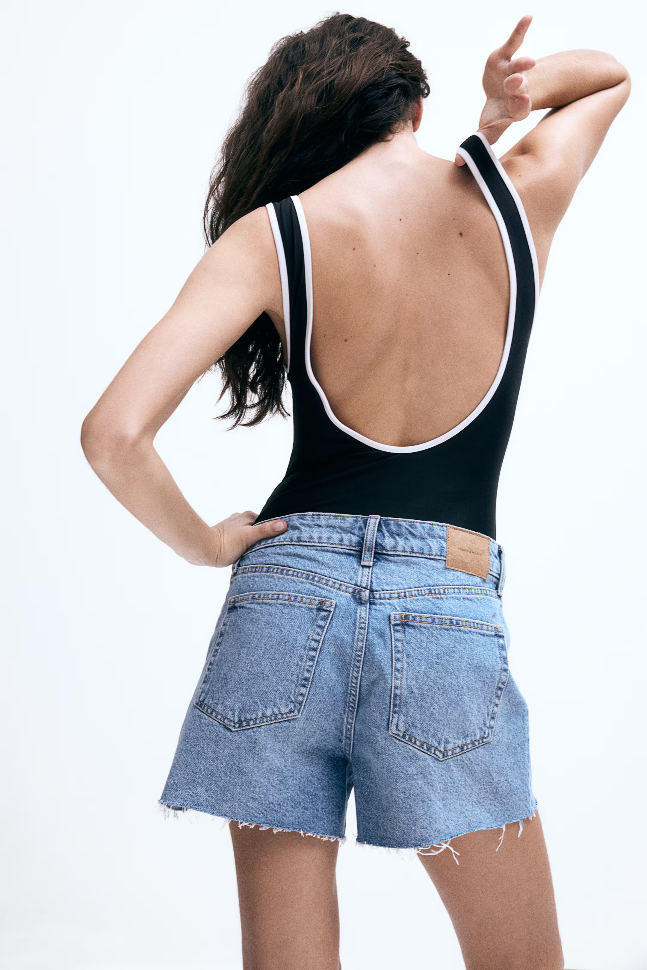 Denim shorts - Regular waist - Short - Denim blue - Ladies | H&M GB | H&M (UK, MY, IN, SG, PH, TW, HK)