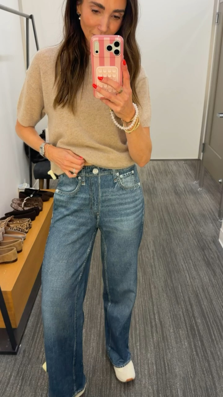 Nordstrom Anniversary Sale, nsale.
Size XS jeans rag & bone
XS cashmere sweater
Vince sneakers - 7.5 (half size down)

#LTKSaleAlert