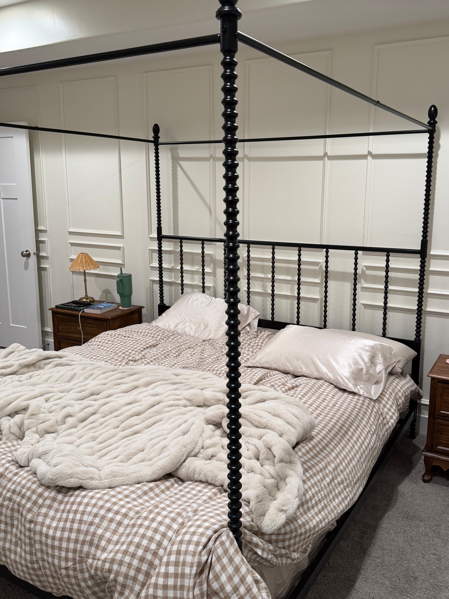 Bedroom refresh! 

#LTKSaleAlert #LTKSeasonal #LTKHome