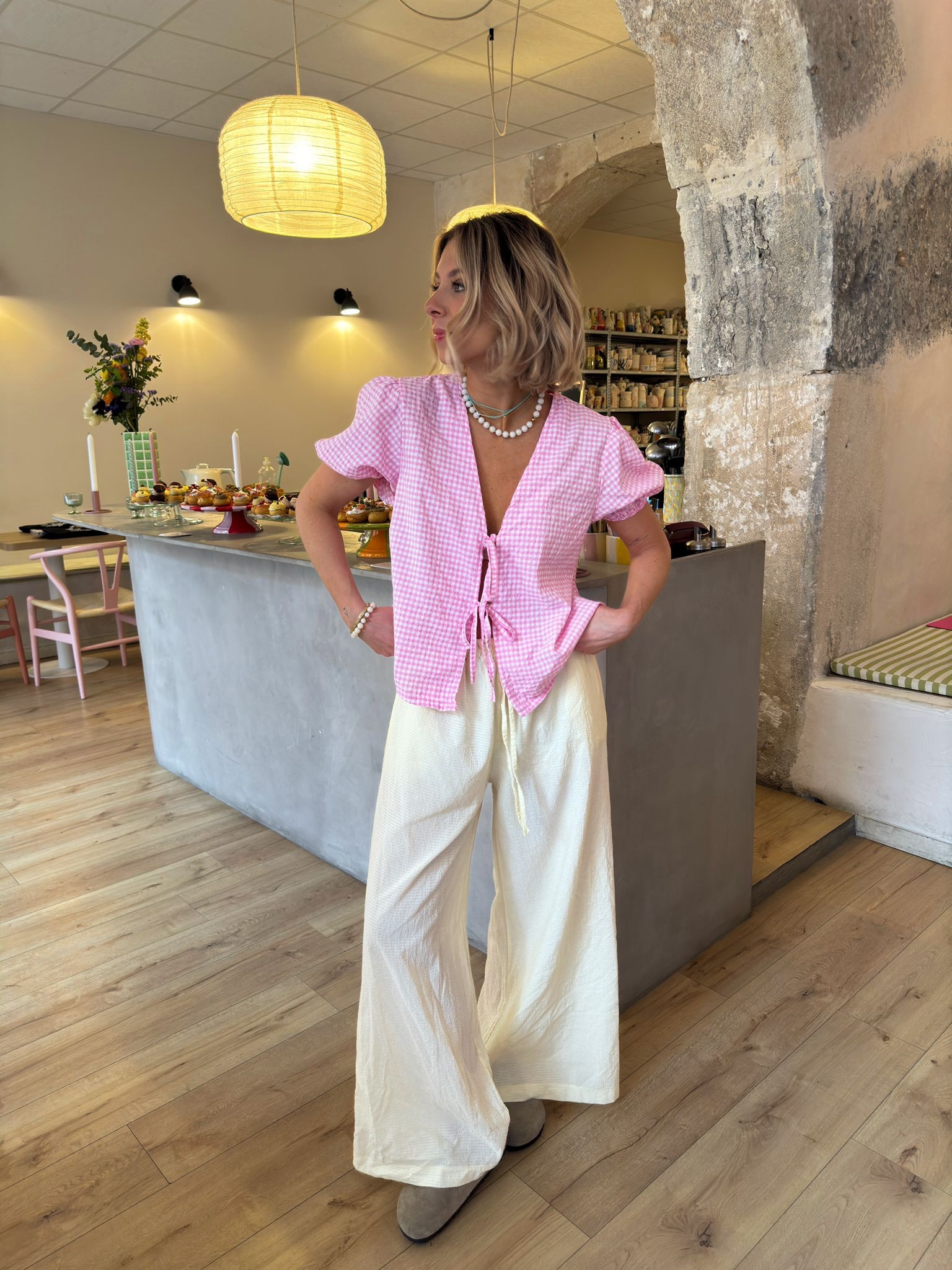 SPRING LOOK 
Vichy, red blouse, chemise à noeuds, jaune pale, birkenstock 

#LTKstyletip #LTKshoecrush #LTKSeasonal