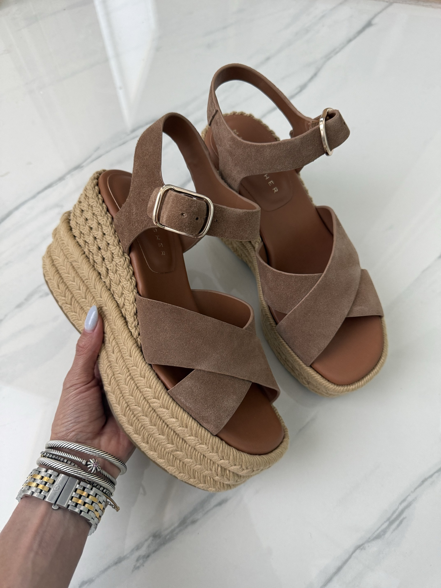 Designer look for less wedges super comfy for spring outfit code doubledose20

#LTKPetite #LTKootd #LTKSaleAlert