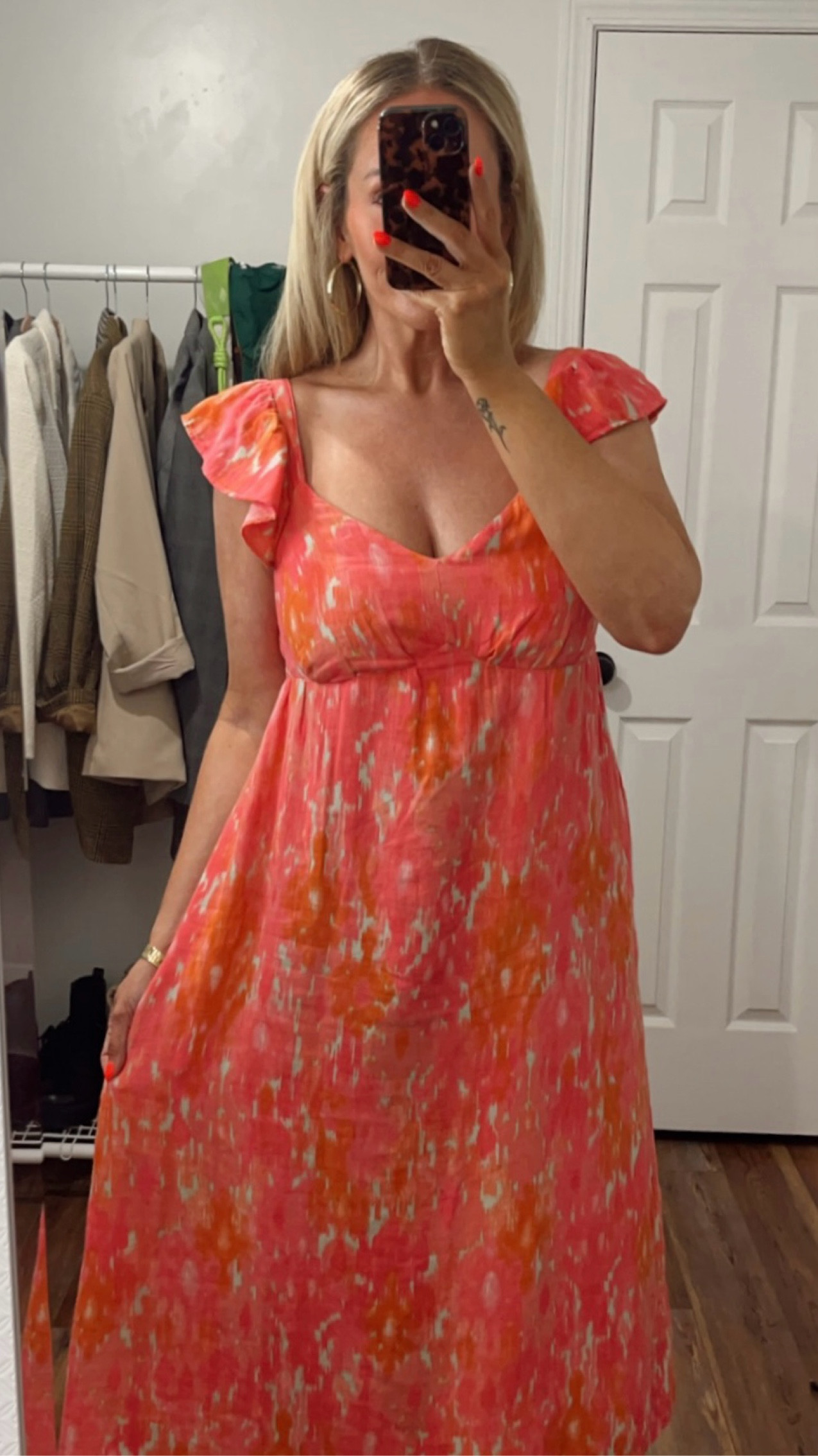 Summer maxi dress with flutter sleeves under $20!
.
.
.
#sundress #maxidress #walmartfinds #midsize #midsizedress 

#LTKStyleTip #LTKMidsize #LTKSummerSales